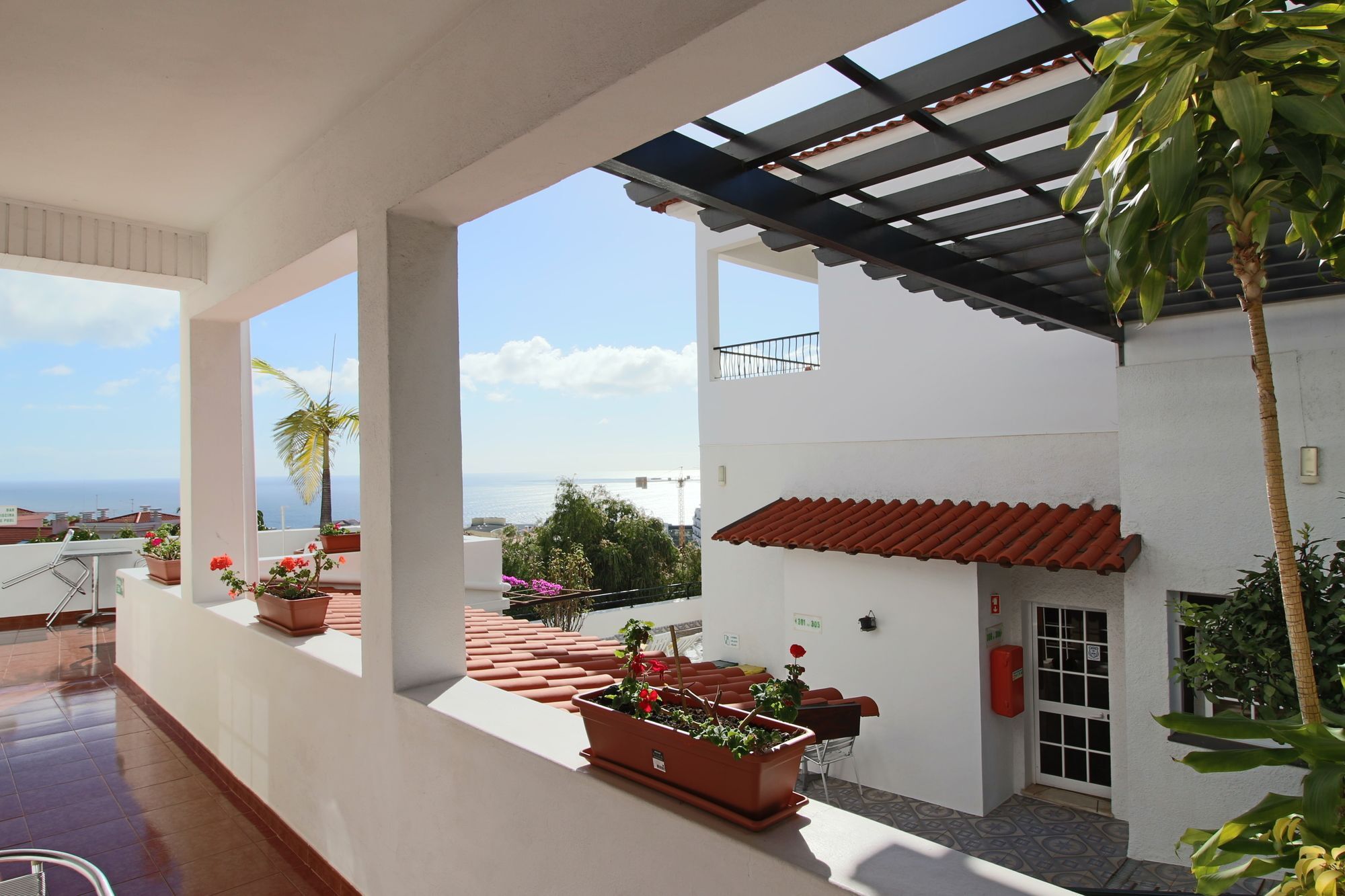 Guesthouse Vila Lusitania Фуншал Екстериор снимка